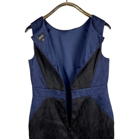 ADRIANNA PAPELL TEXTURED JACQUARD COLORBLOCK SLEEVELESS BLACK BLUE SHEATH DRESS - Picture 8 of 15